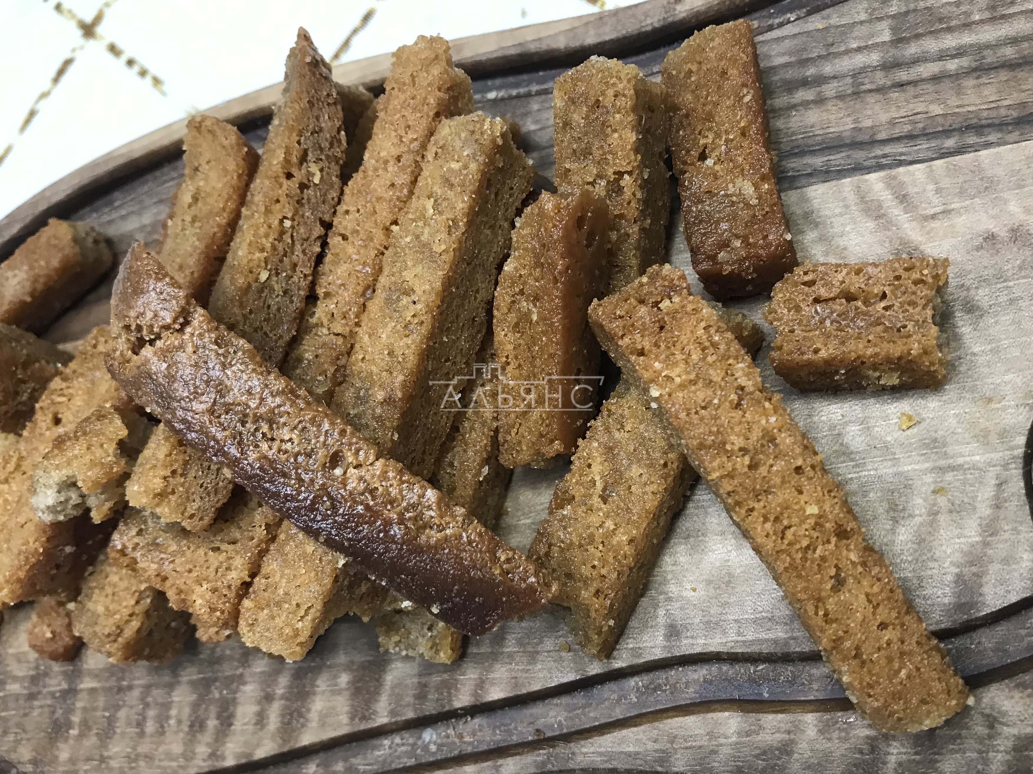 Деревенские гренки с чесноком в Хабаровске