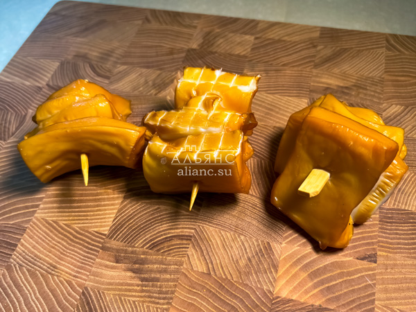 Шашлычок из кальмара х/к в Хабаровске