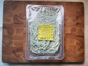 Другие закуски: Сыр Чечил паутинка (зелень чеснок)  500 гр.