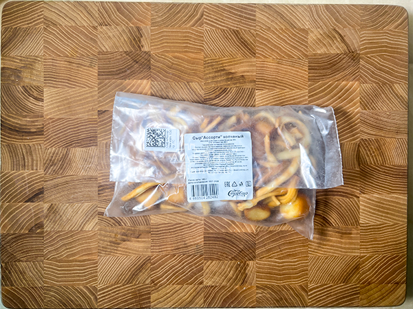 Сыр 150 гр ГОРНЫЙ СЫРОВАР (Ассорти копчёный) в Хабаровске