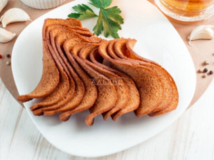 Сухарики с грибами и сметаной: Ресторанные гренки с сметаной и зеленью