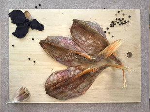 Сазан (бабочка) холодного копчения: Окунь морской вяленый